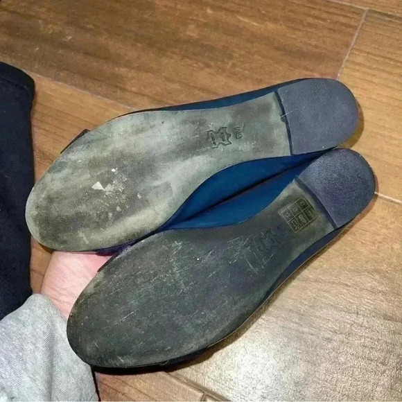 Tory Burch Trudy Ribbon Bow Patent Leather Flats - Picture 6 of 7